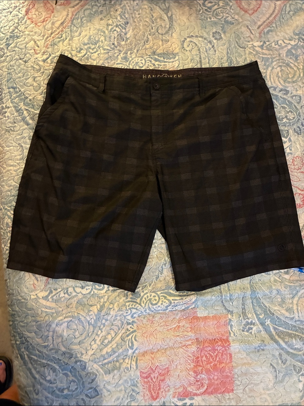 Hang Ten Black Plaid Flat-Front Men's Shorts